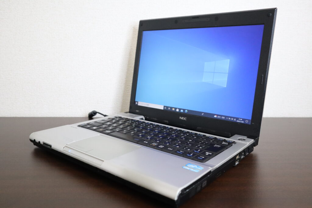 NEC製 VK26M/B-F PC-VK26MBZCF ノートパソコン